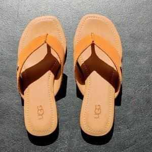 UGG Tuolumne Women's Flip Flop Sandals Size 7.5 Poppy Suede